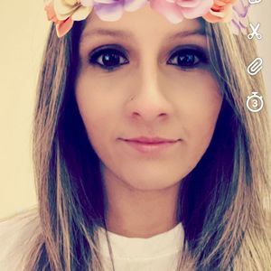 Meet your Posher, Kris n elyse